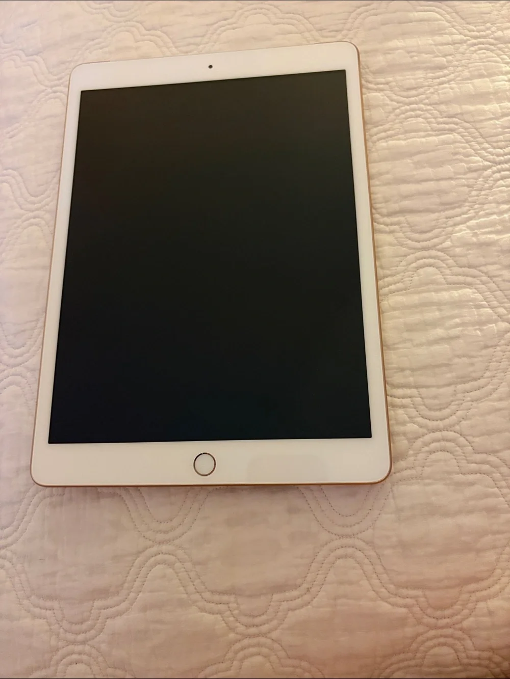 Apple iPad in 7th Gen Cellular White Front with Rose Gold Trim